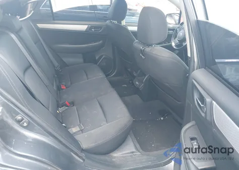 2018 Subaru Legacy 2.5I Premium z USA, uszkodzony, nr VIN 4S3BNAF60J3038808